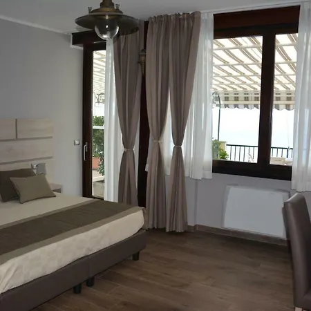 Konukevi Asseu Sestri Levante