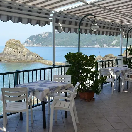 Konukevi Asseu Sestri Levante